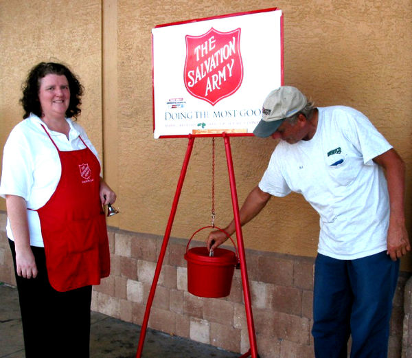 Collecting donations for Salvation Army News, Sports, Jobs Lehigh